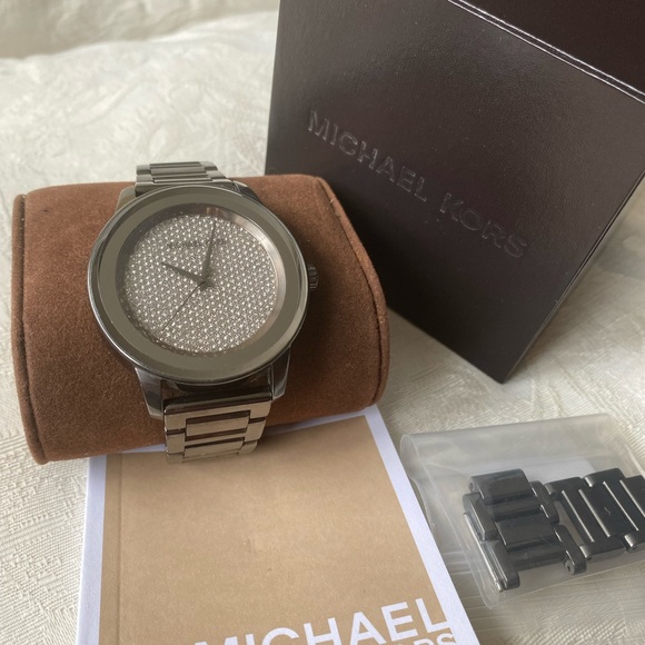 Michael Kors Pave Face Watch - Picture 2 of 7